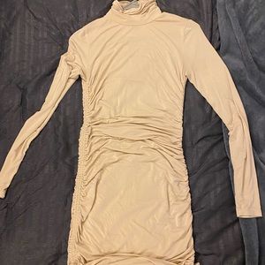 Long sleeve bodycon dress